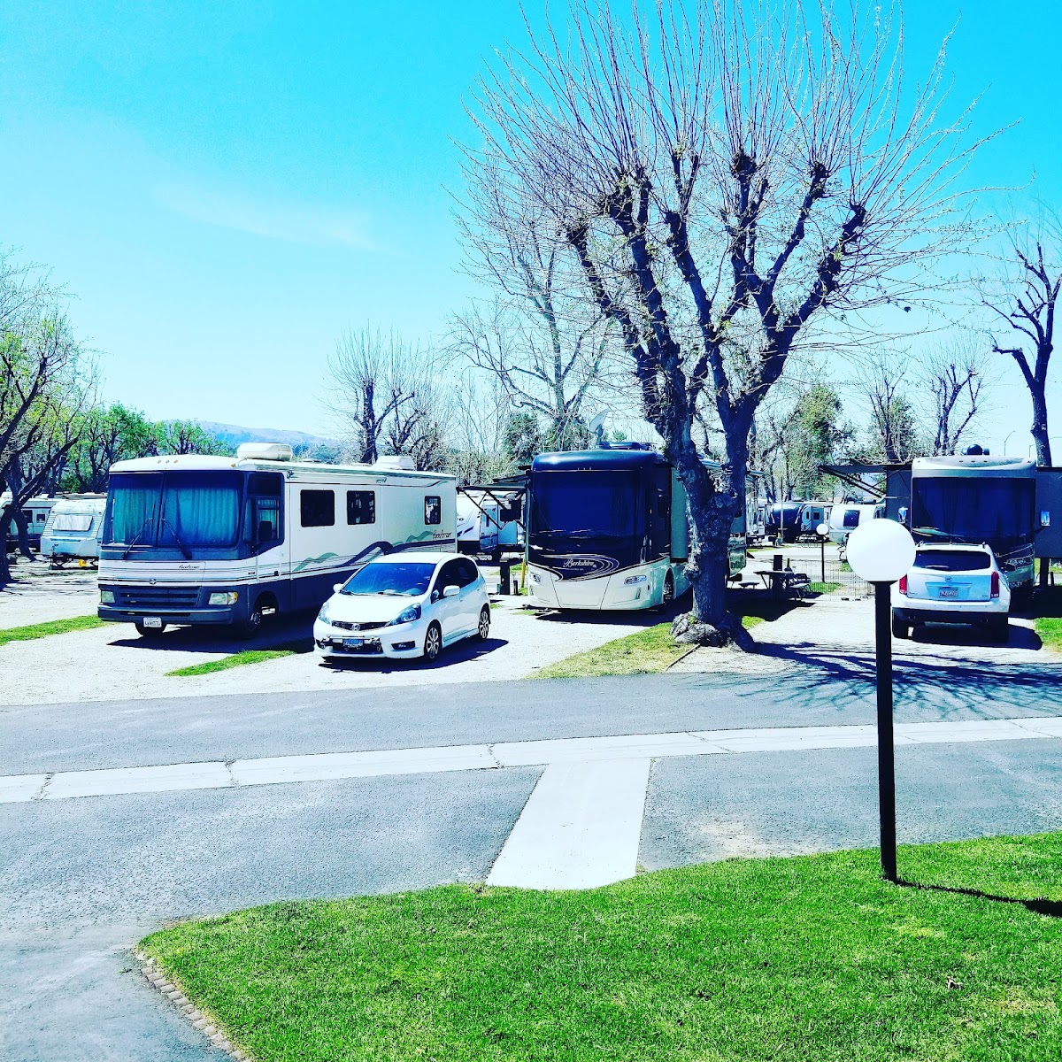 Valencia Travel Village RV Resort photo 3