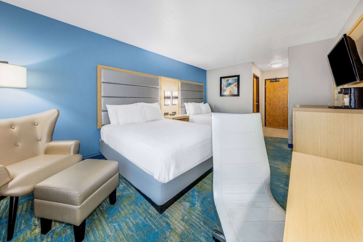 Days Inn by Wyndham Springville photo 2