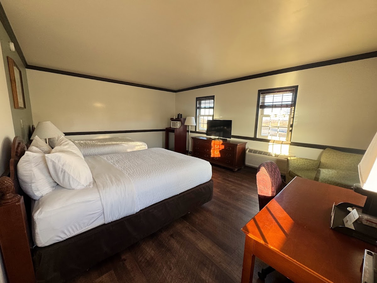 Clarion Inn Strasburg - Lancaster photo 2
