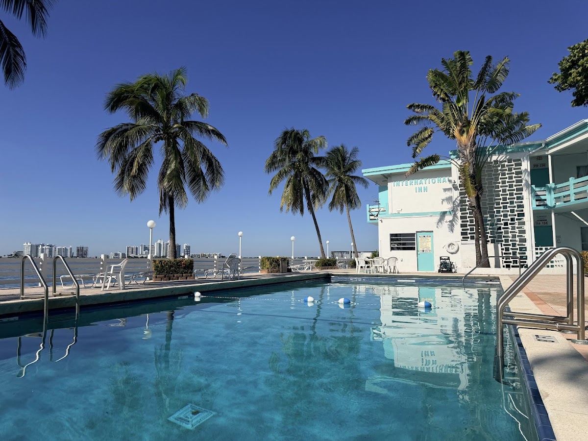 International Inn on the Bay photo 3