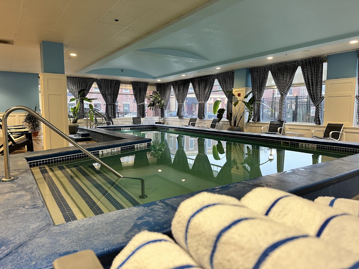 Salem Waterfront Hotel & Suites photo 2