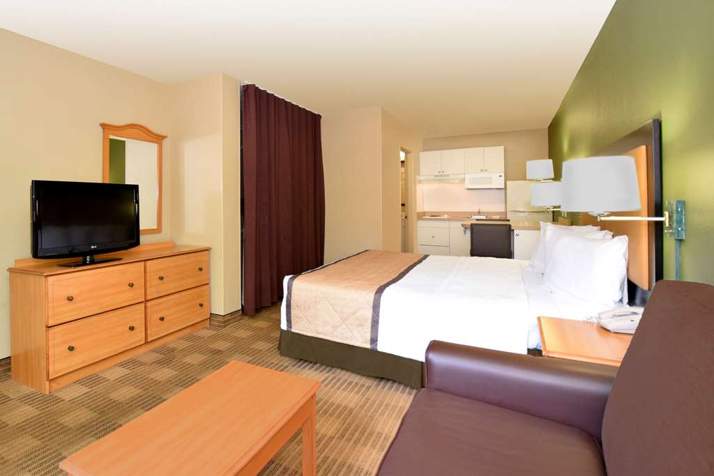 Extended Stay America Suites- San Diego - Fashion Valley photo 2