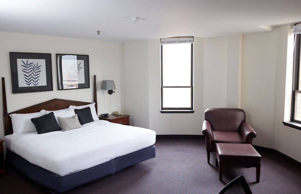 McLure Hotel and Conference Center photo 2