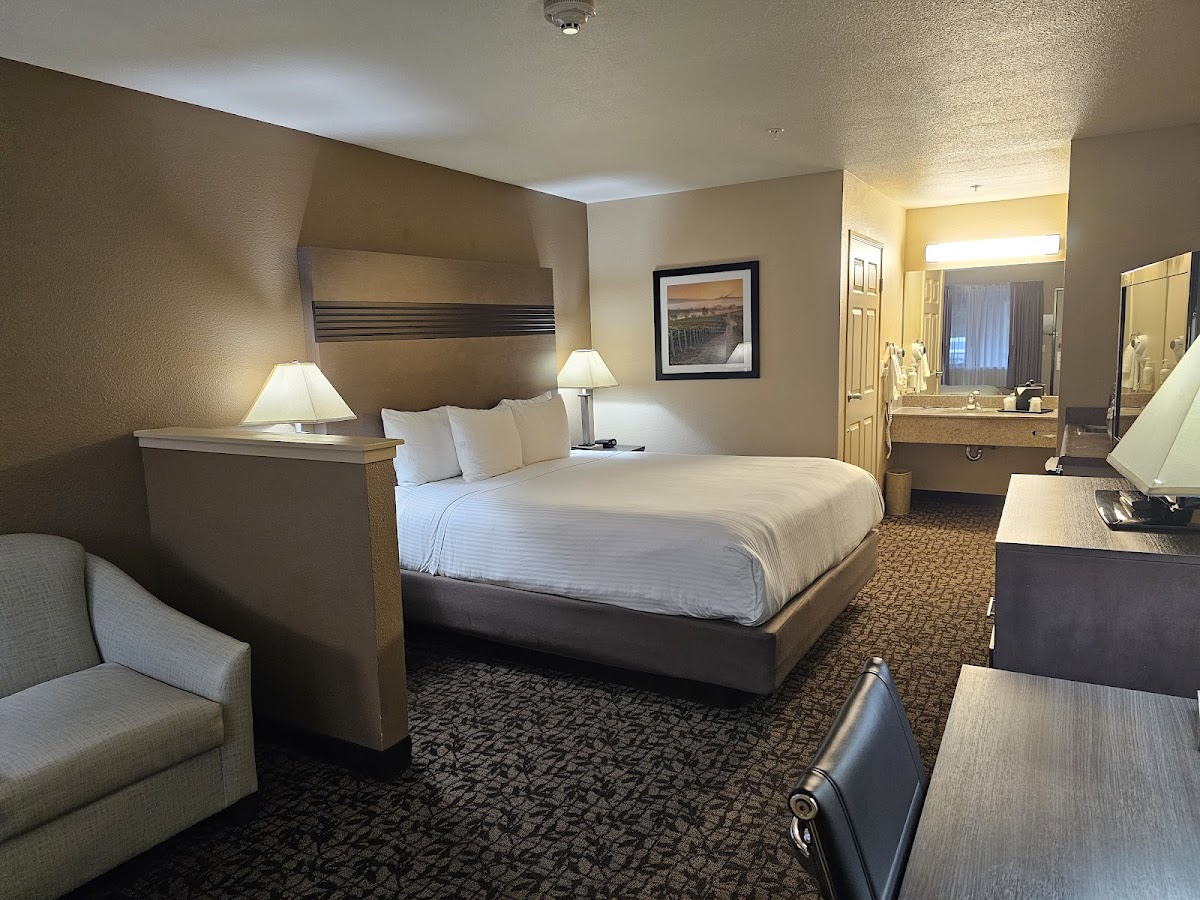 Hawthorn Suites by Wyndham Napa Valley photo 2