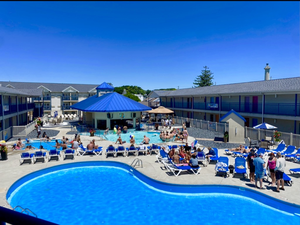 Islander Inn Resort photo 2