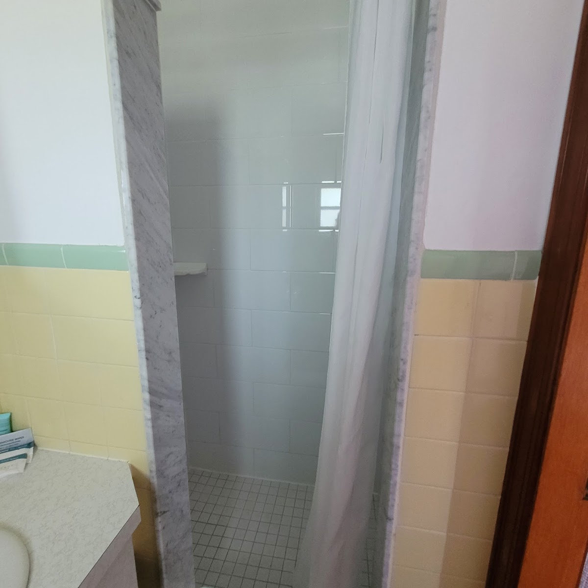 Adams Golden Acres Motel photo 3
