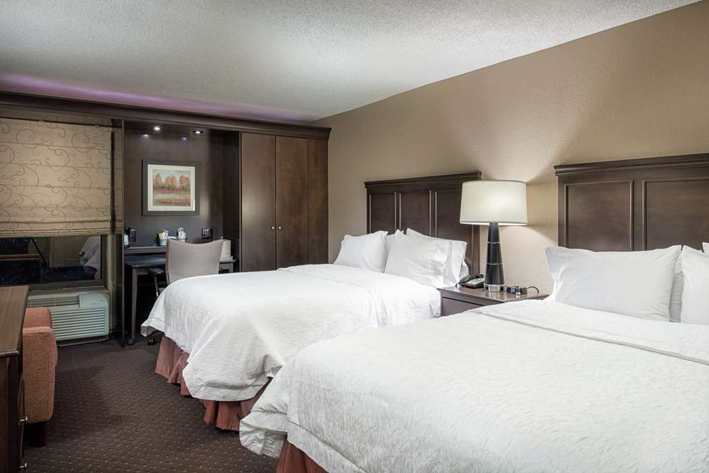 Hampton Inn Tuscaloosa-University photo 2