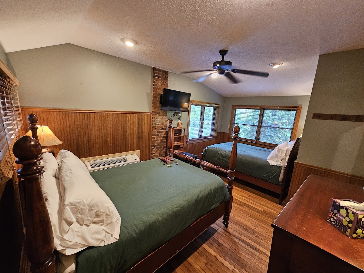 South Holston River Lodge photo 2