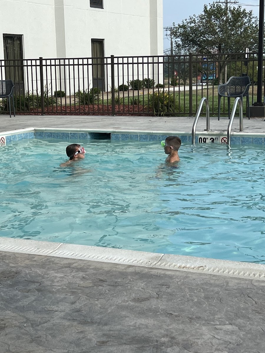 Hampton Inn Frankfort photo 3