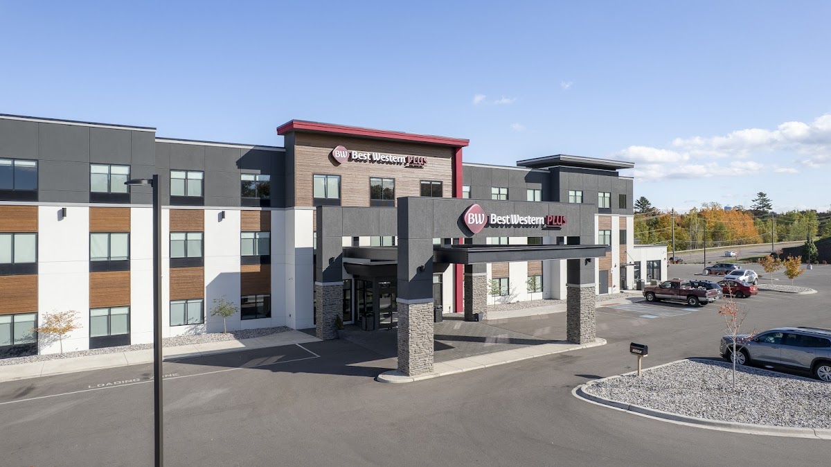 Best Western Plus Marquette Hotel & Suites