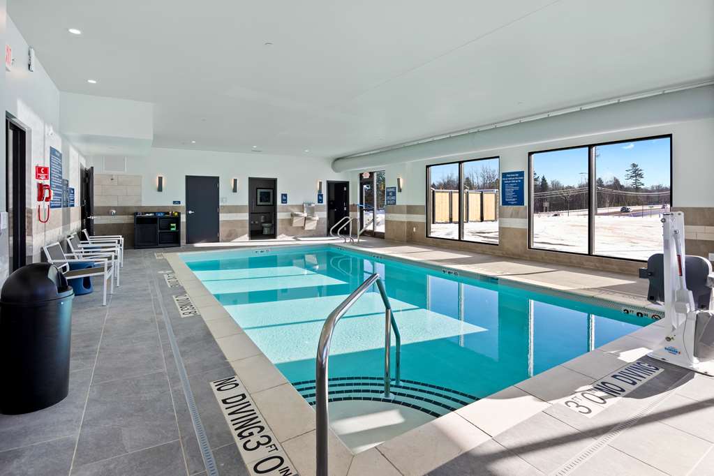 Best Western Plus Marquette Hotel & Suites photo 3