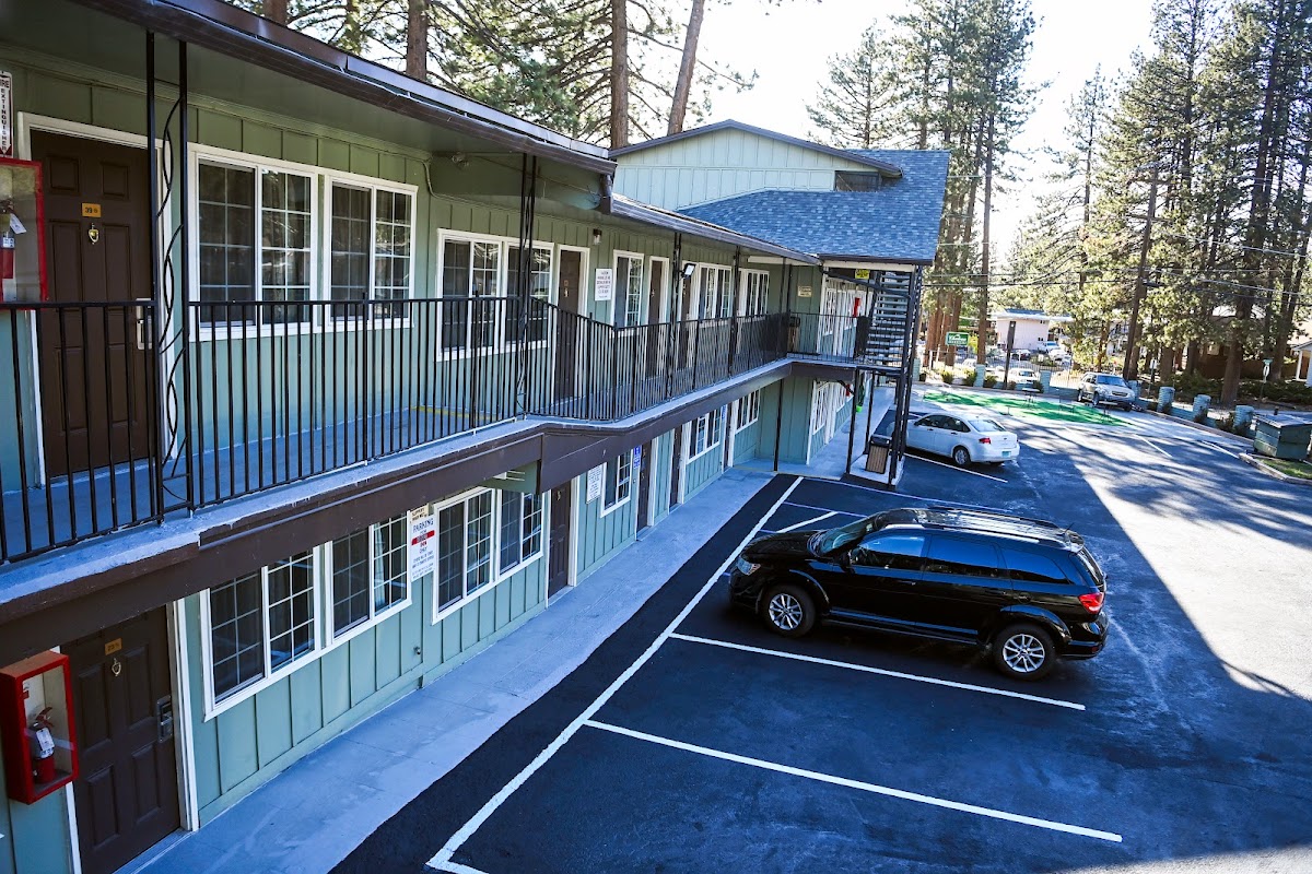 Budget Inn At The Heavenly Gondola