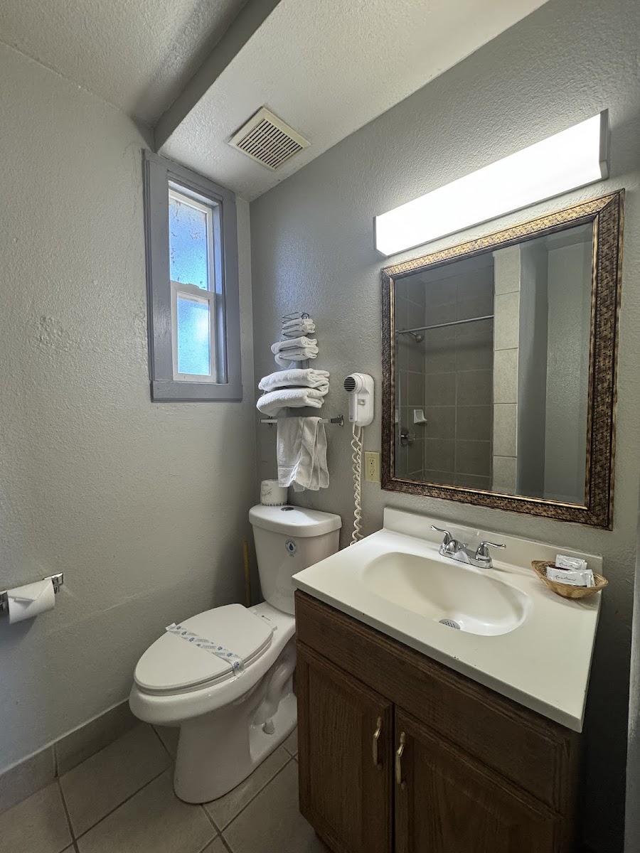 Budget Inn At The Heavenly Gondola photo 3