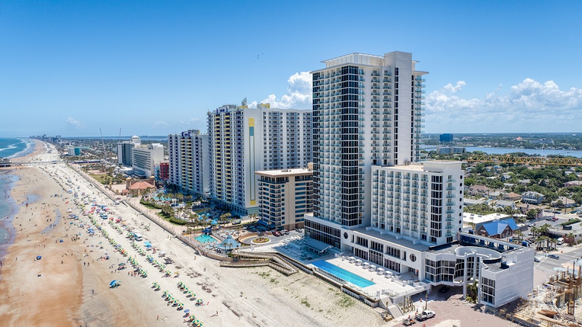 Daytona Grande Oceanfront Hotel