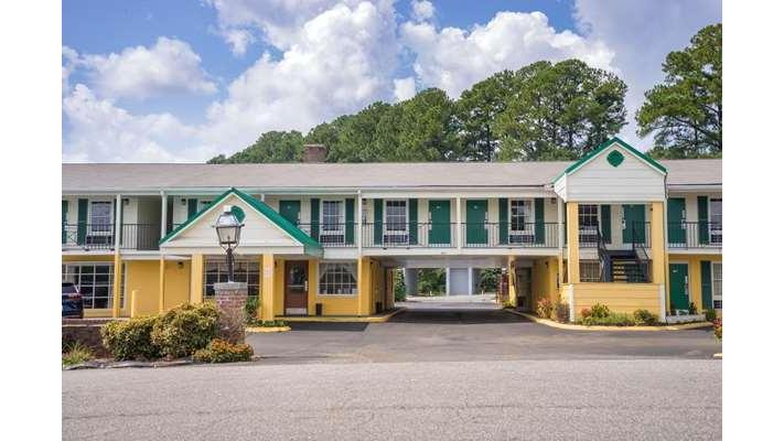 Days Inn by Wyndham Lincolnton