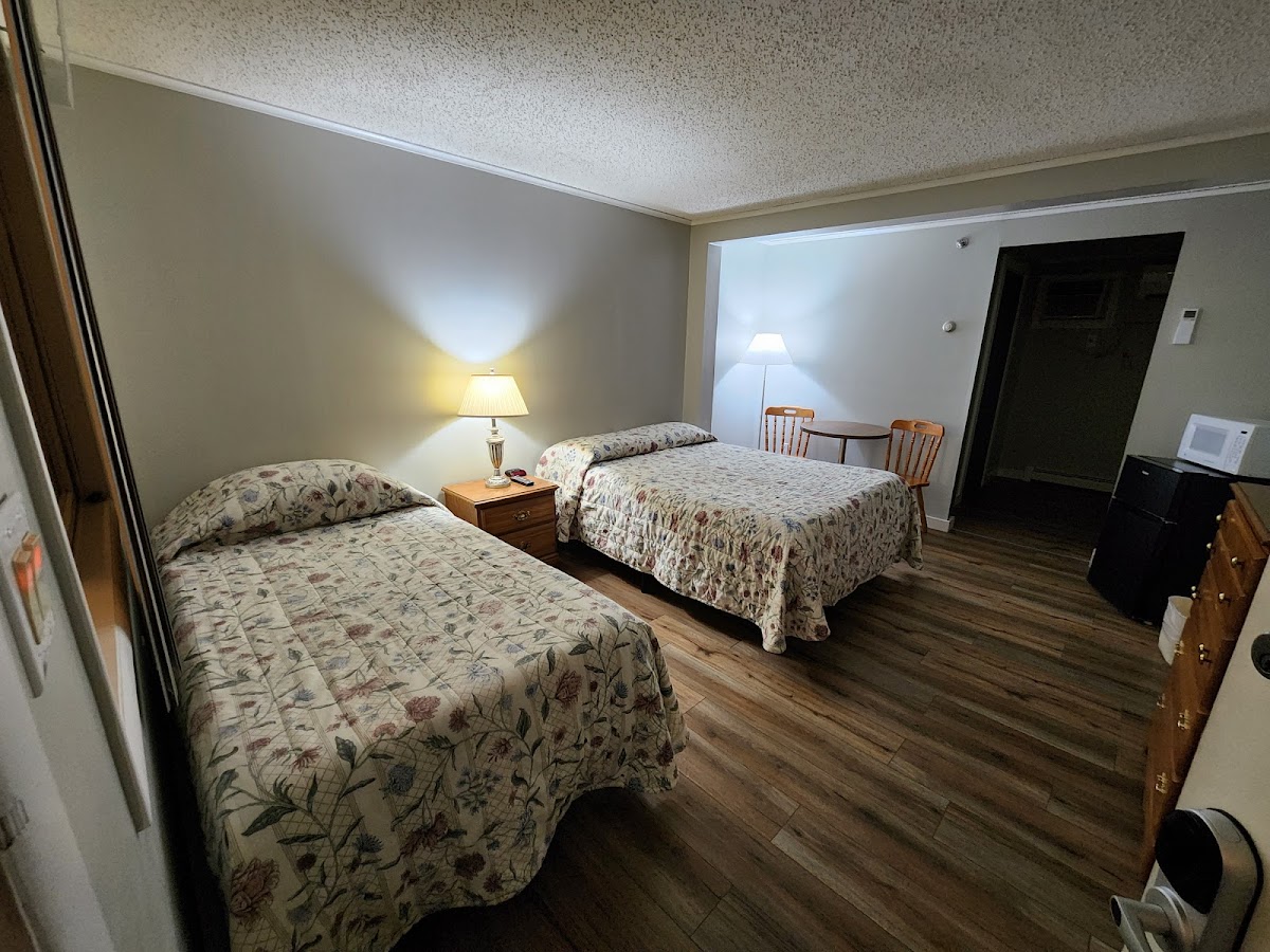 Aroostook Hospitality Inn - Washburn photo 2