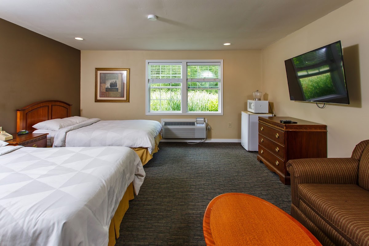 Beach Harbor Resort photo 2
