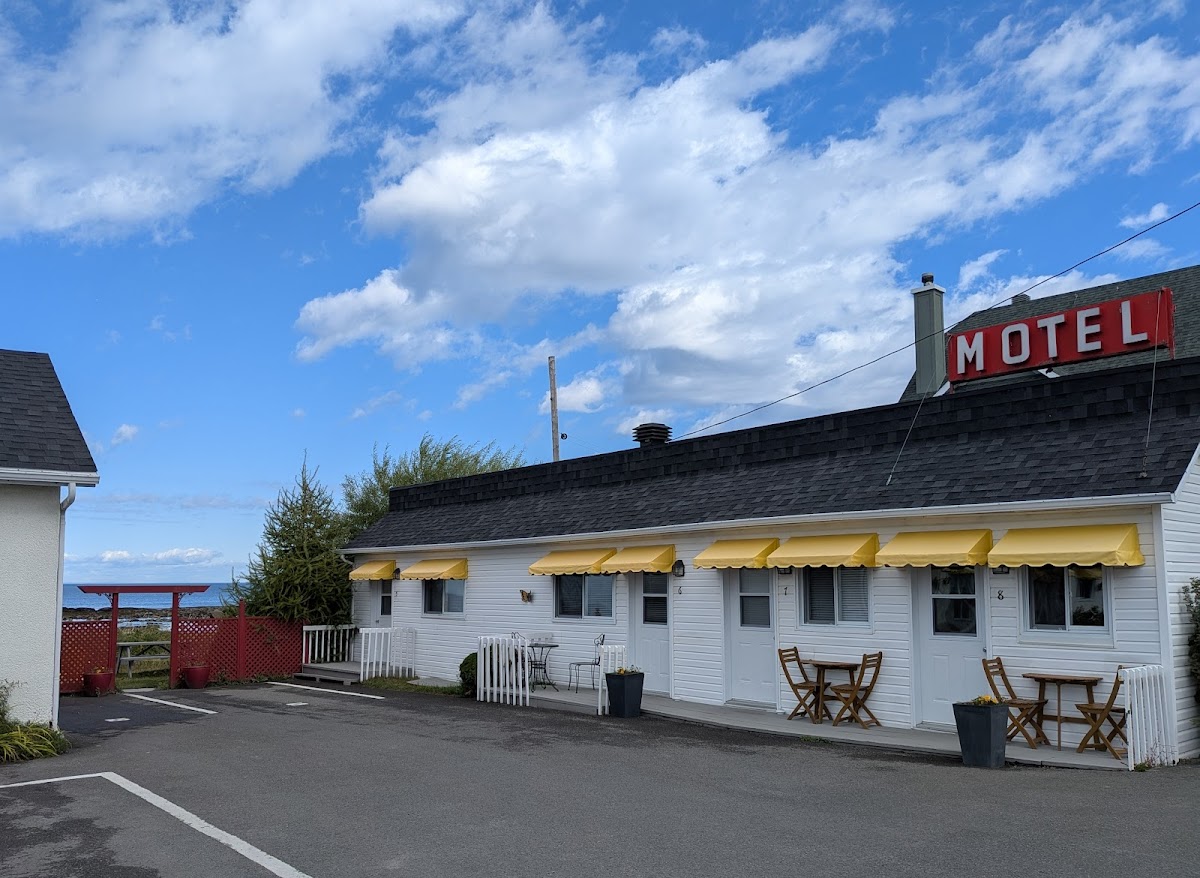 Saint Patrick Apartment Motel photo 3