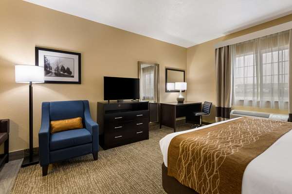 Comfort Inn Yankton SD photo 2