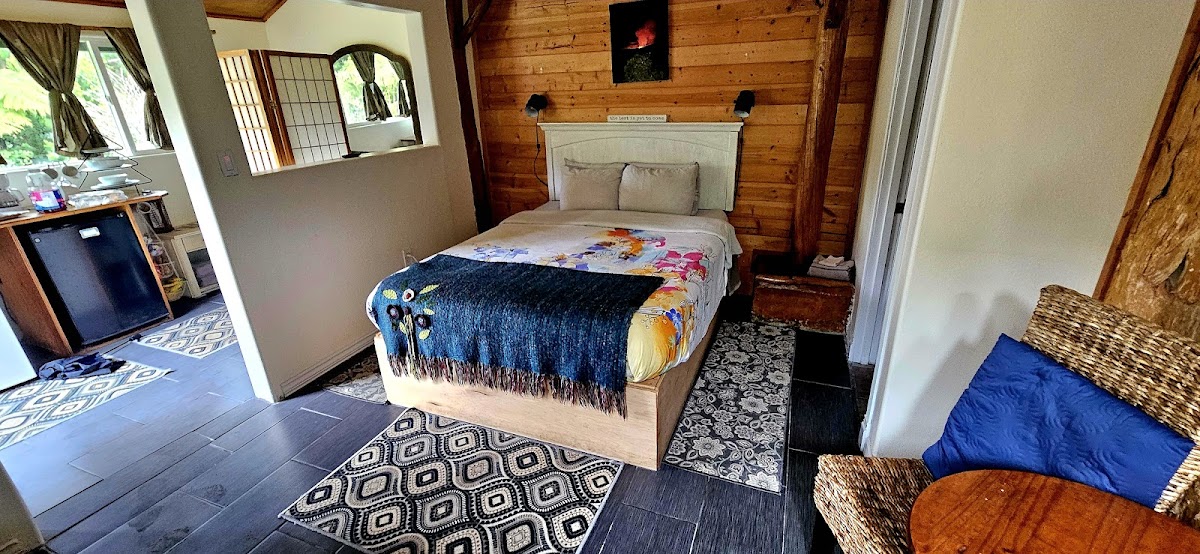 Aloha Crater Lodge photo 2