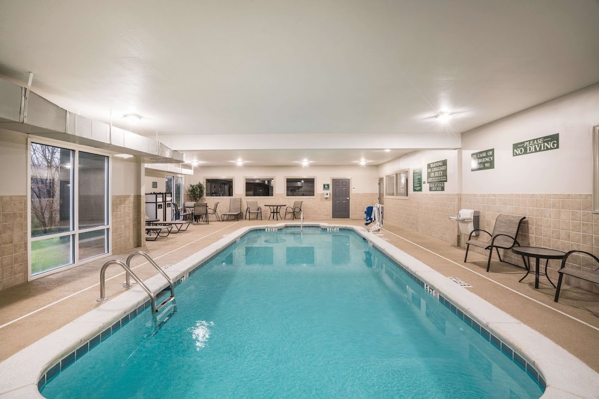 La Quinta Inn & Suites by Wyndham Chattanooga North - Hixson photo 3