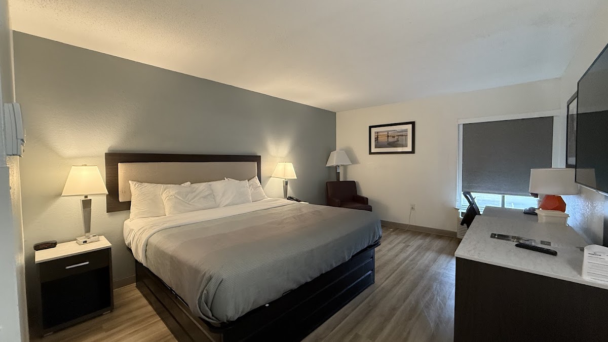 Quality Inn Jacksonville near Camp Lejeune photo 2