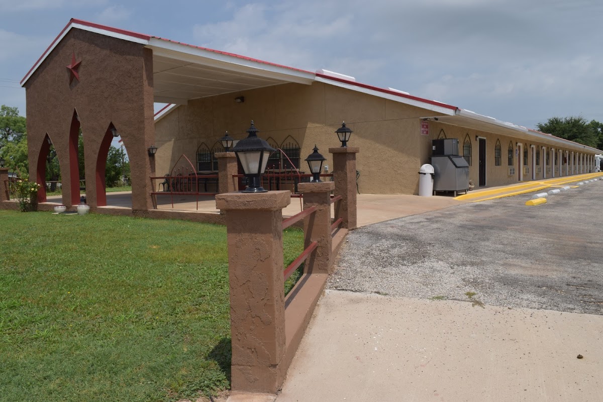 Albany Inn & RV Campground photo 3