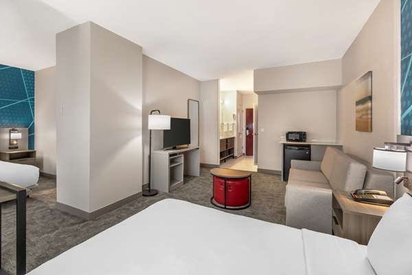 Comfort Suites Redmond Airport photo 2