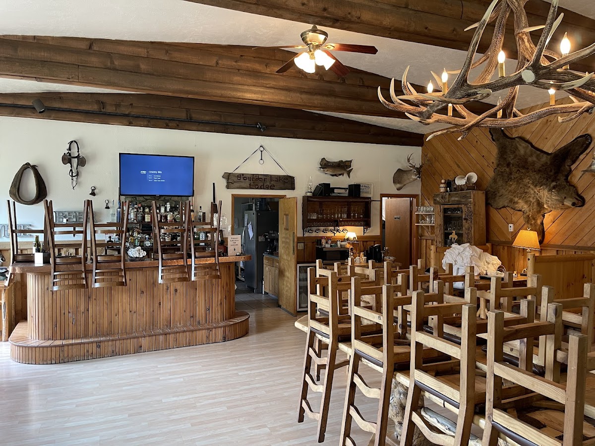 Boulder Lake Lodge photo 3