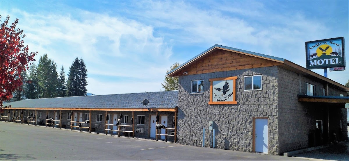 Eagle's Nest Motel