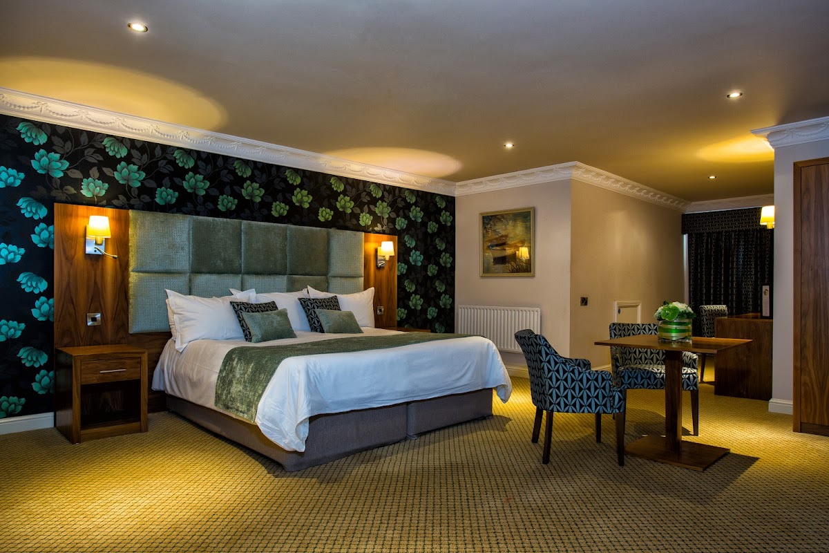 Waterton Park Hotel & Spa photo 2