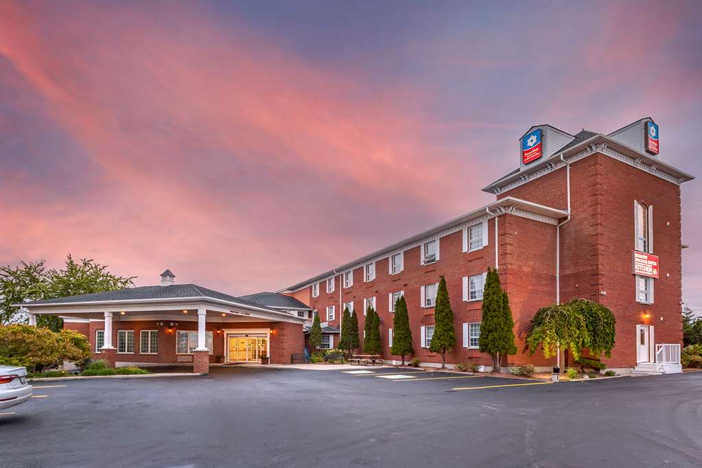 SureStay Plus by Best Western Kincardine