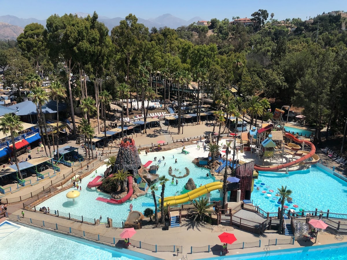 Raging Waters Los Angeles