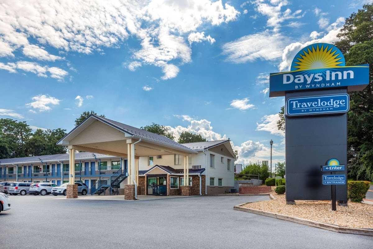 Days Inn by Wyndham Charles Town/Harpers Ferry