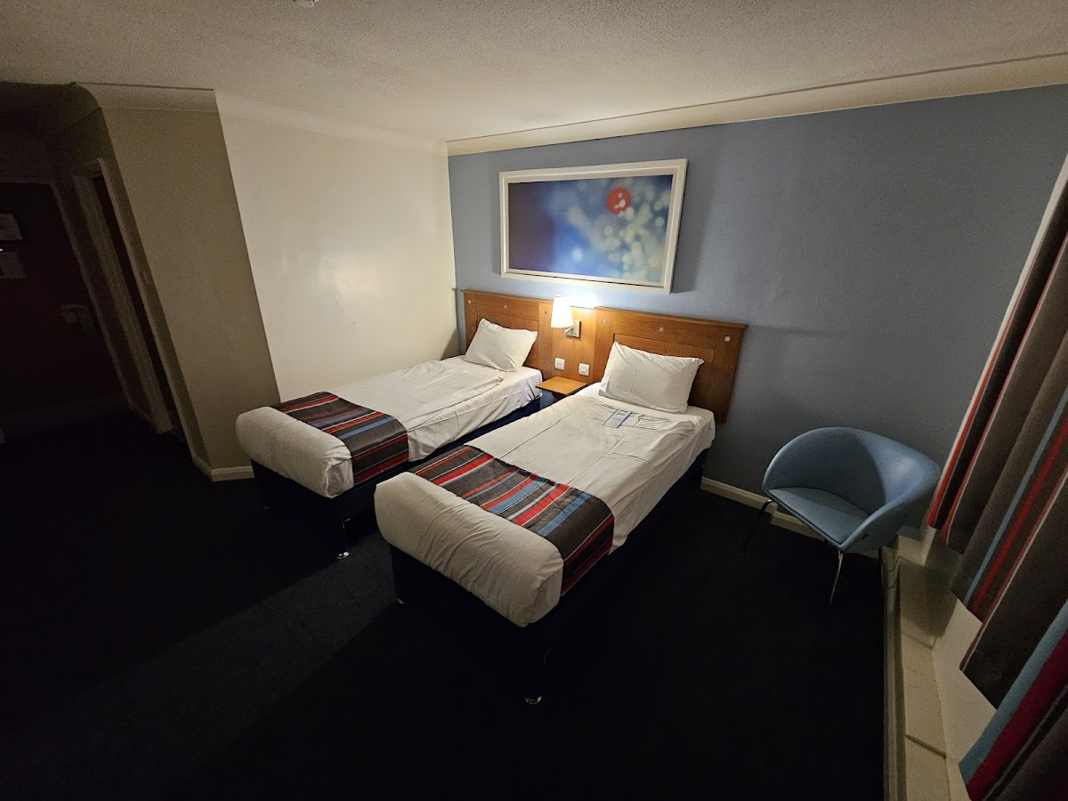 Travelodge Northampton Wootton photo 3