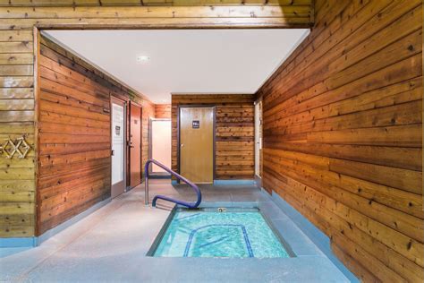 Pinetop Studio Suites photo 3