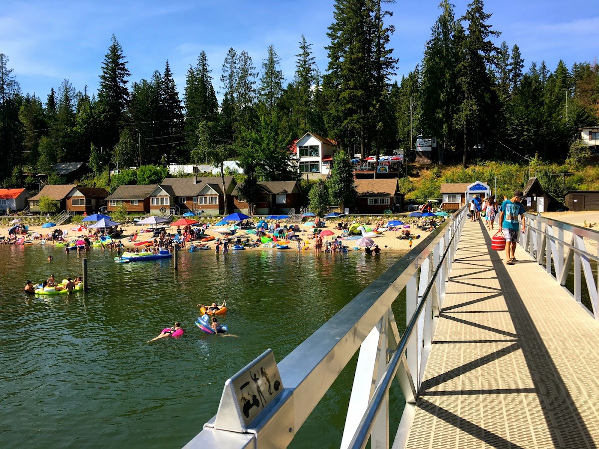 Mabel Lake Resort & Marina