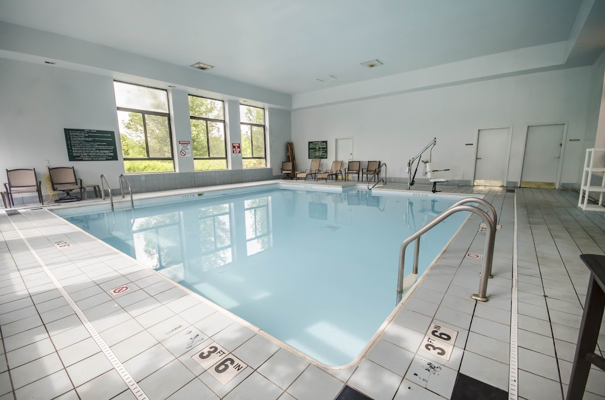 Quality Inn & Suites Sellersburg - Louisville Area photo 3