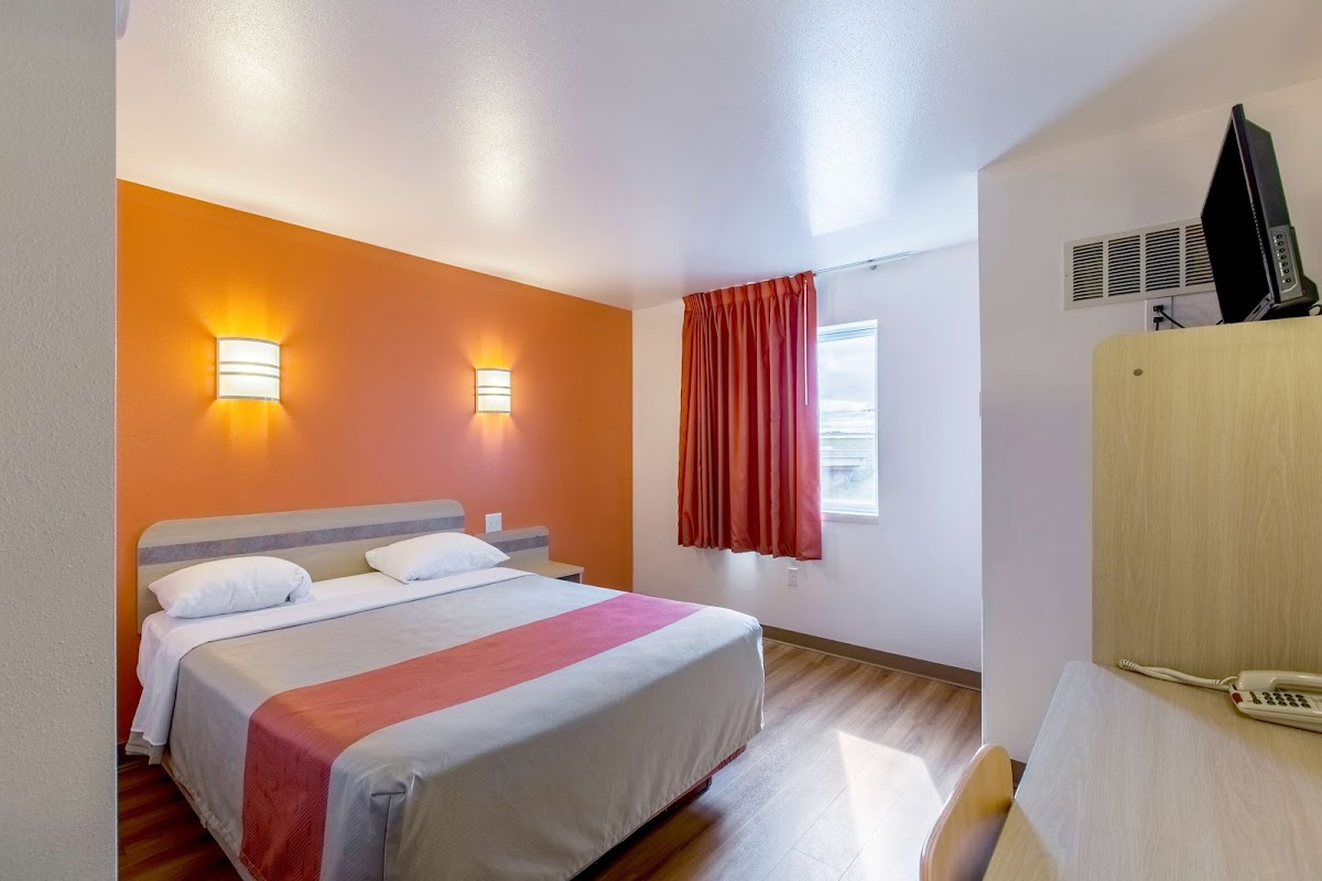 Motel 6 Baraboo, WI - Lake Delton photo 2