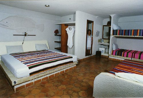 Aqua Safari Inn