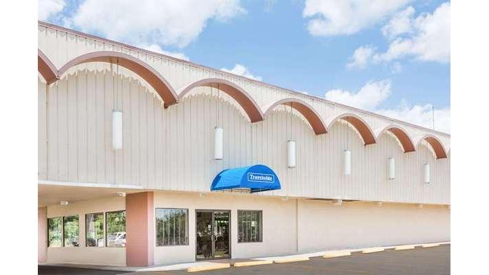 Travelodge by Wyndham Shreveport LA
