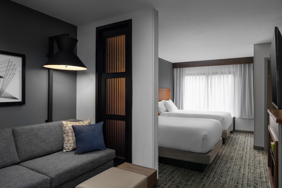 Hyatt Place Charlotte Airport/Lake Pointe photo 2