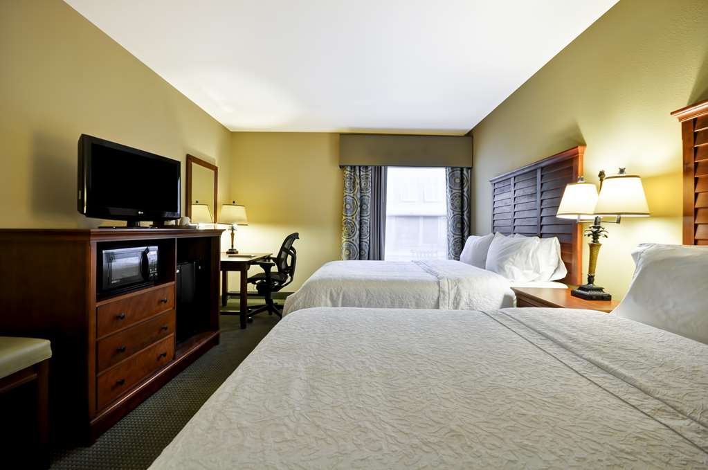 Hampton Inn & Suites Charleston/Mt. Pleasant-Isle Of Palms photo 2