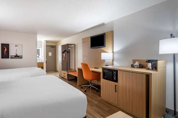 Comfort Inn & Suites Nashville Downtown - Stadium photo 2