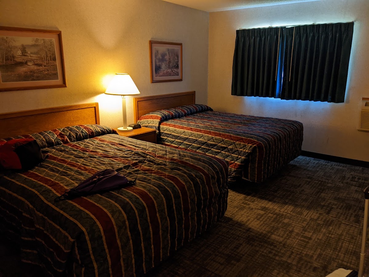 Chinook Motor Inn photo 2
