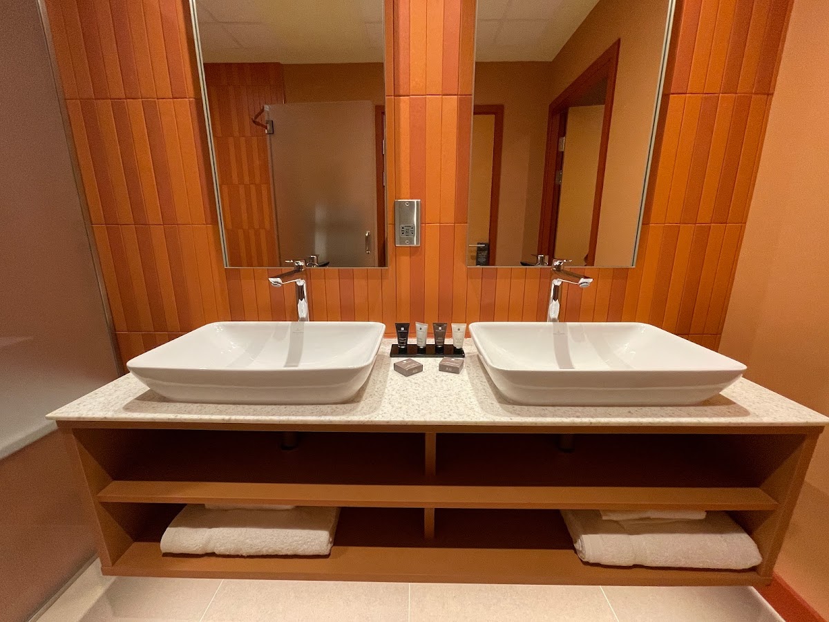Hex Wildlife Hotel photo 2