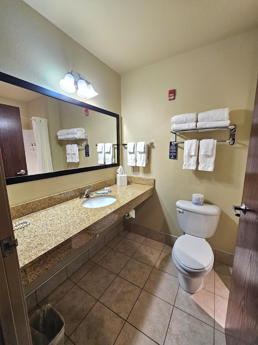 Cobblestone Inn & Suites - Clintonville photo 3