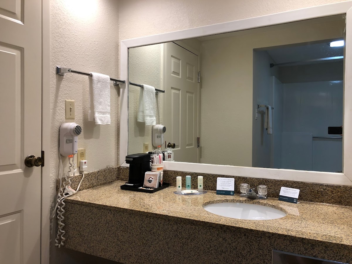 Quality Inn & Suites Paragould photo 3