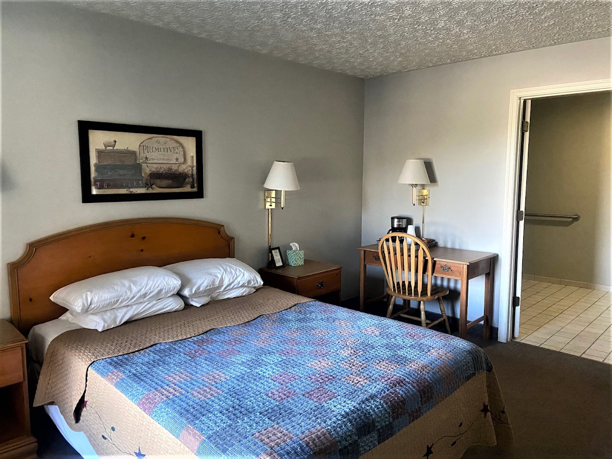 Little Sandy Lodge photo 2