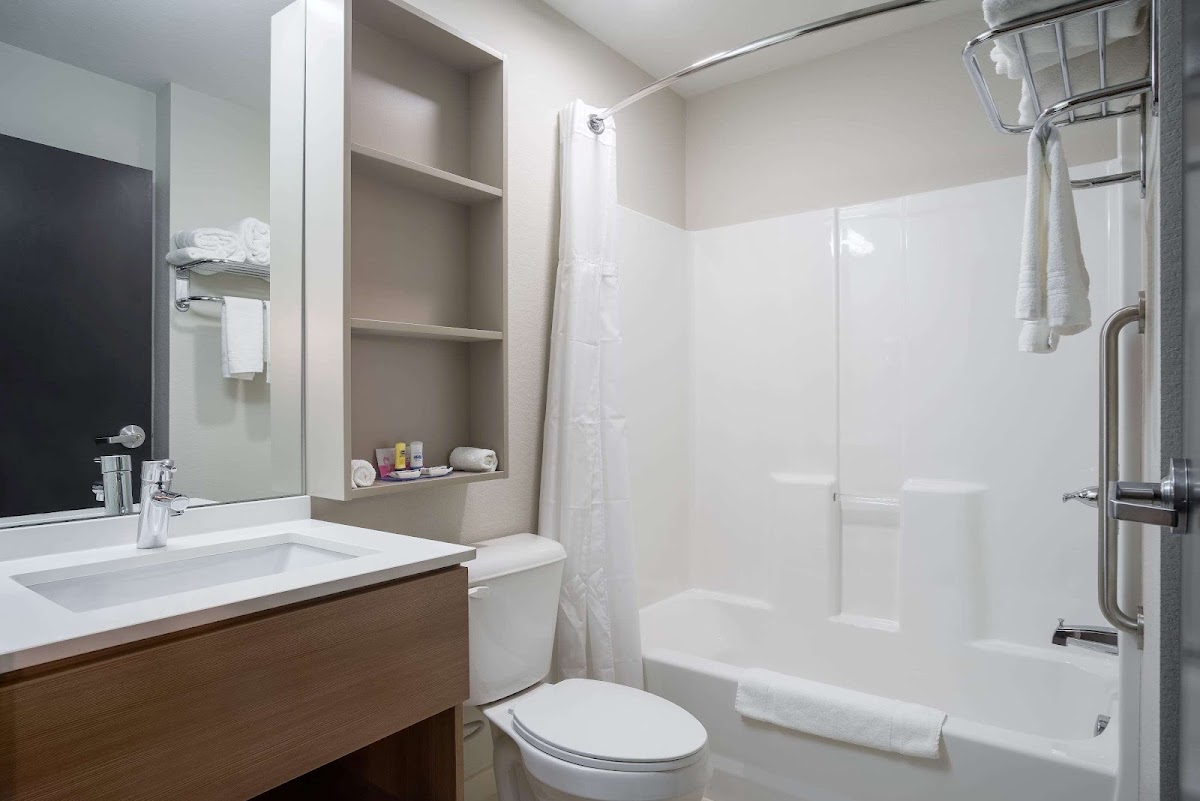 Microtel Inn & Suites By Wyndham Moorhead Fargo Area photo 3